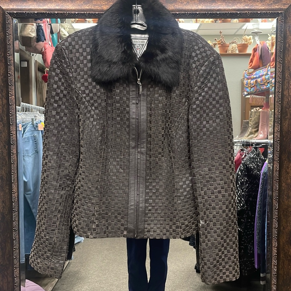 MARVIN RICHARDS CHOCOLATE LEATHER JACKET WITH FAUX RABBIT FUR COLLAR SZ L